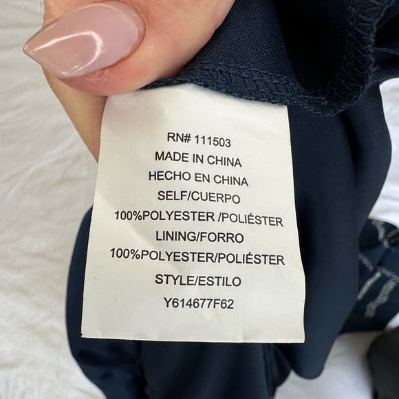 Luxology Short Sleeve lined Dressy romper/jumpsuit size Lrg Blue/White flowy - Picture 15 of 16